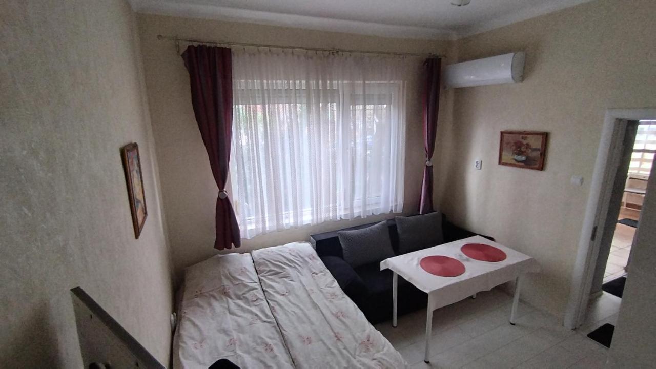 Central-sheynovo Privatunterkunft *